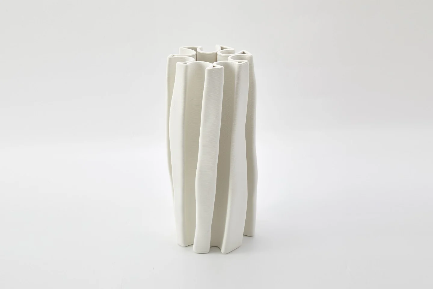 BOX PLEAT VASE - Image 2