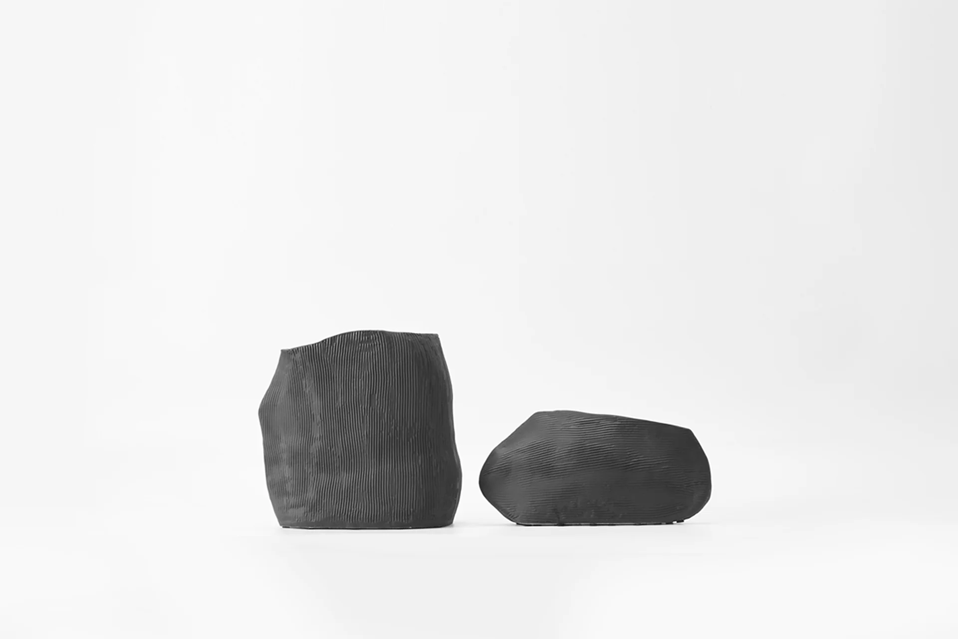 CHALK VASE EBONY - Image 5