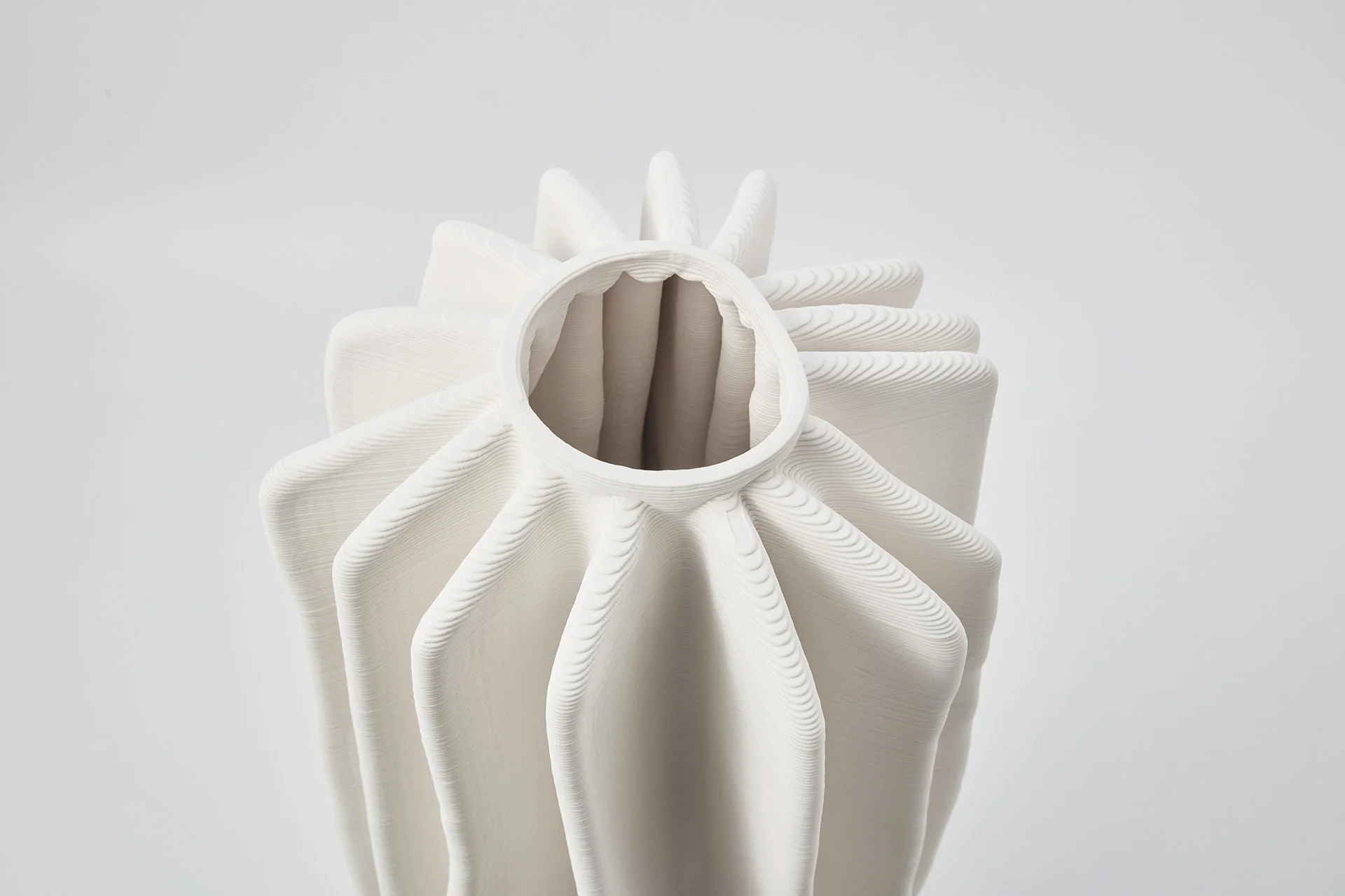 CORAL VASE IVORY - Image 2