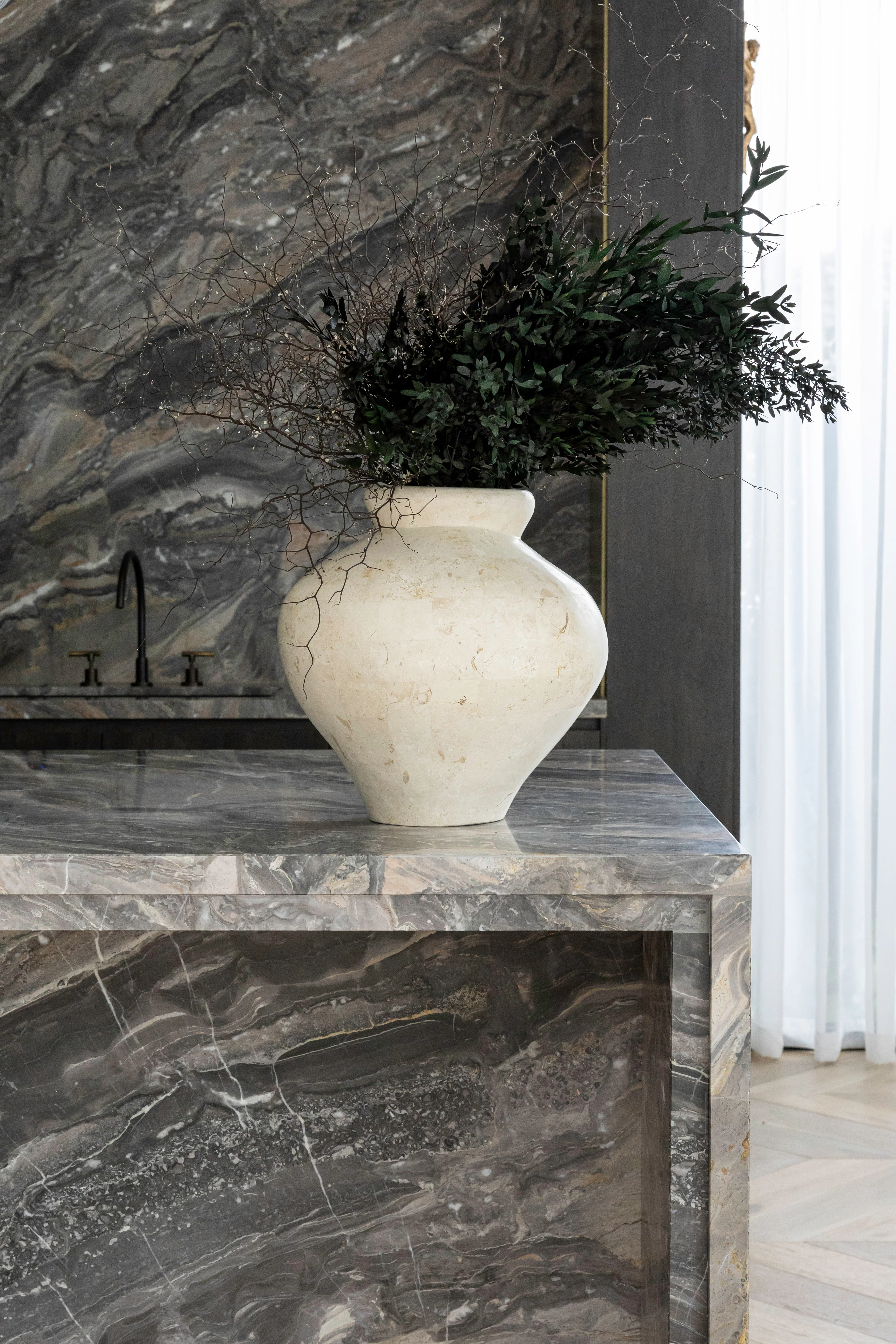 LAGUNA VASE SMOKEY WHITE - Image 6