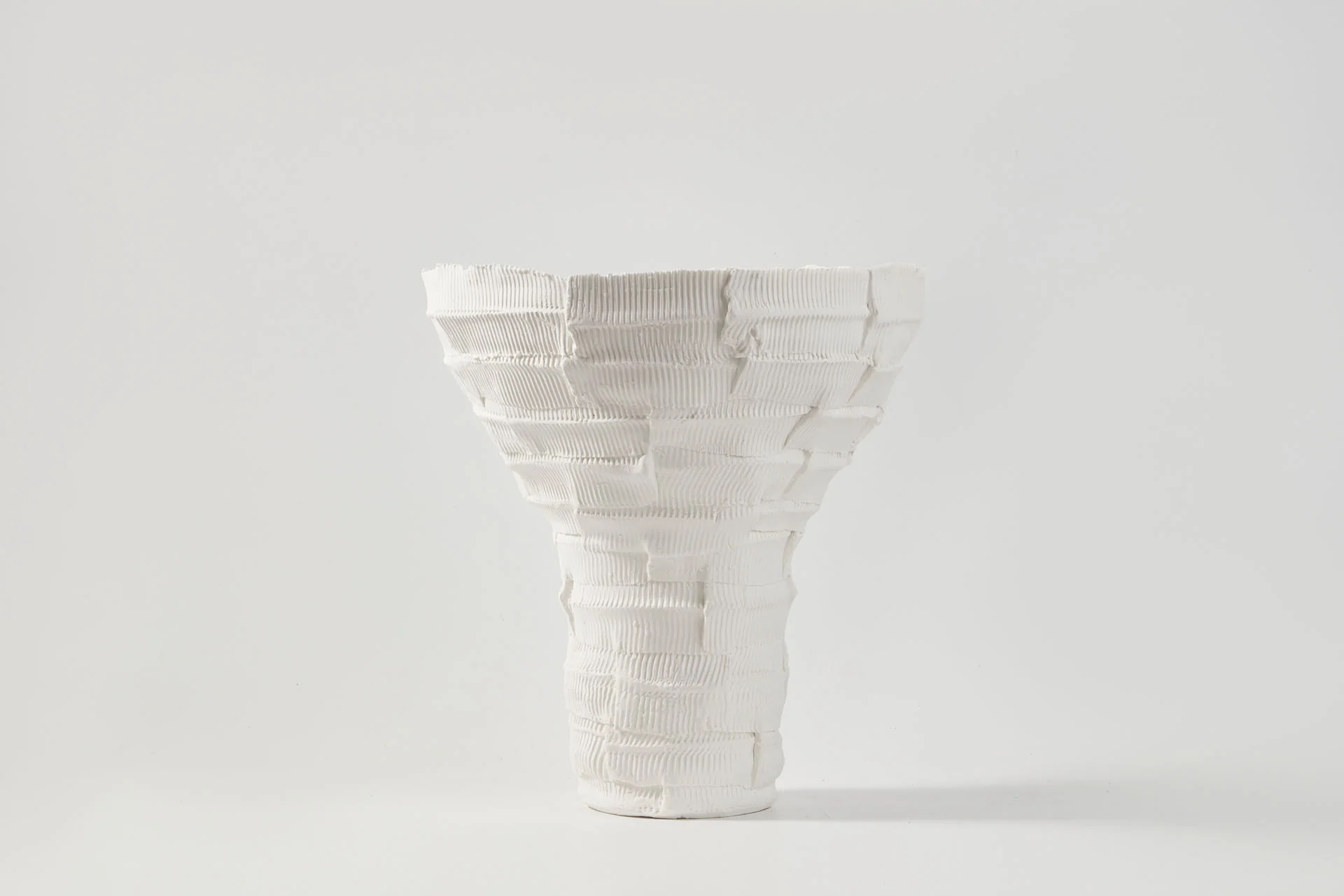 PONDEROSA VASE IVORY - Image 4