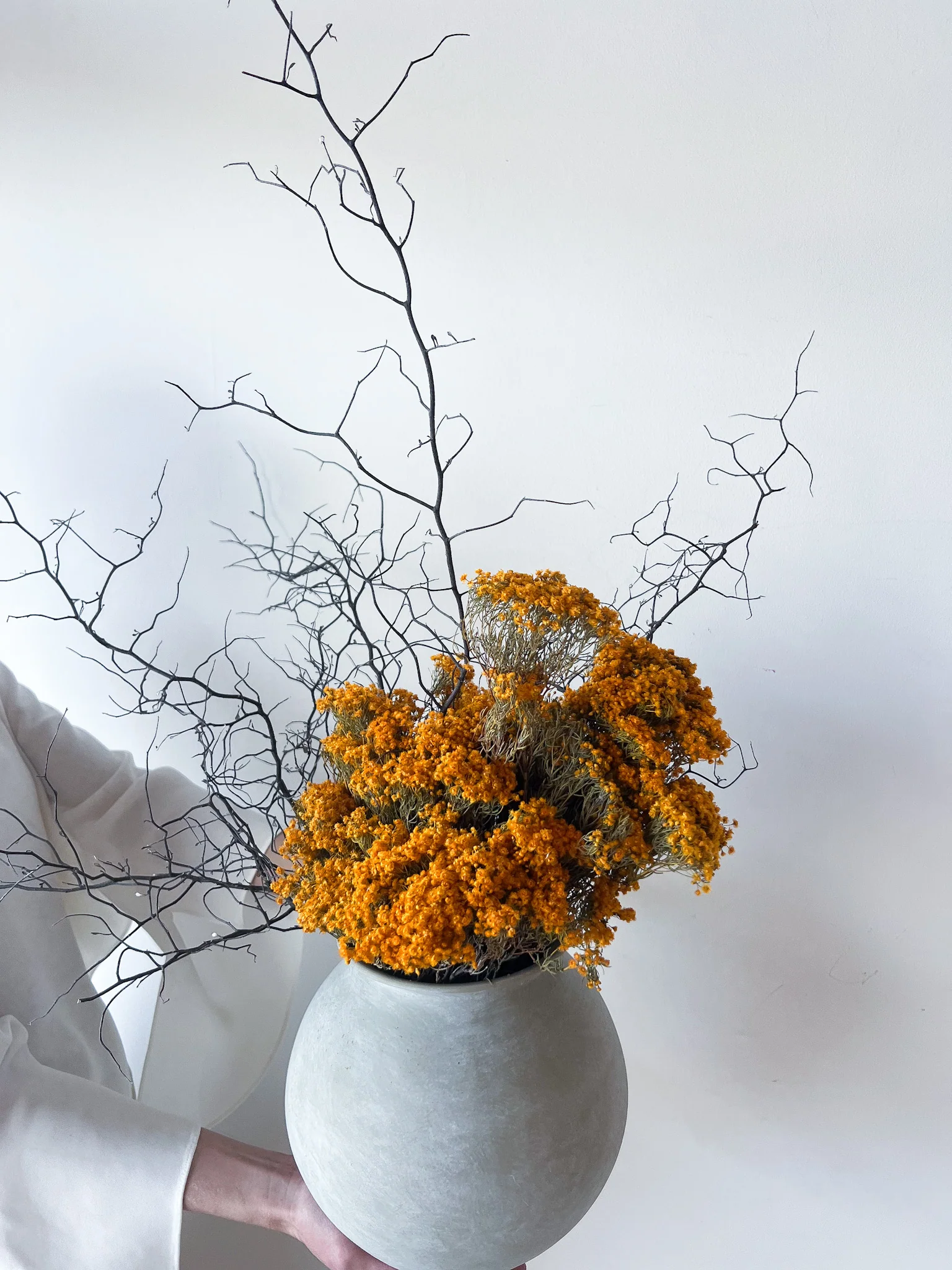 PRE ORDER - MAY | SANDRA DRIED FLOWER ARRANGEMENT - Image 4