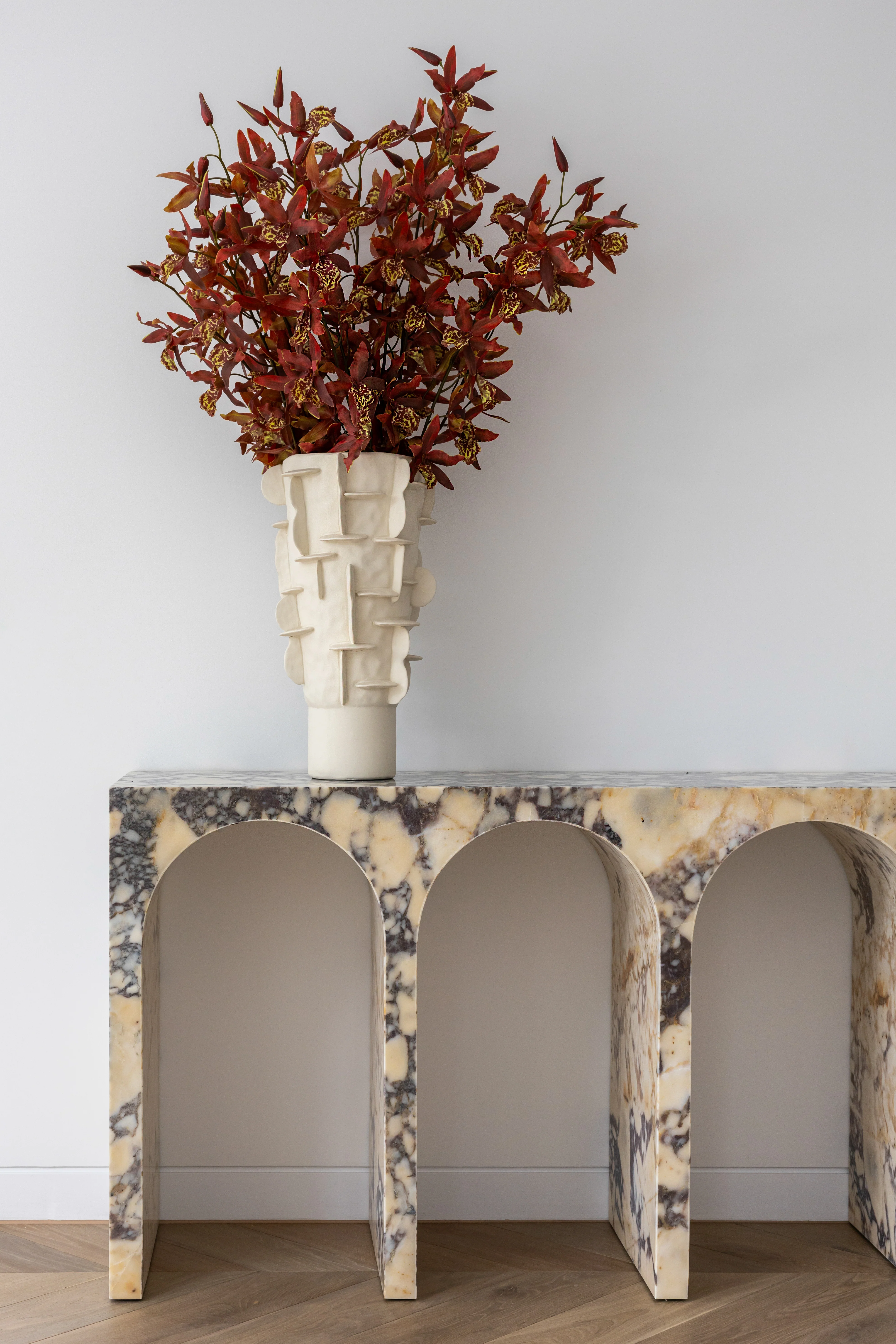 REAL TOUCH SILK ORCHIDS X ADORA VESSEL TALL - Image 2